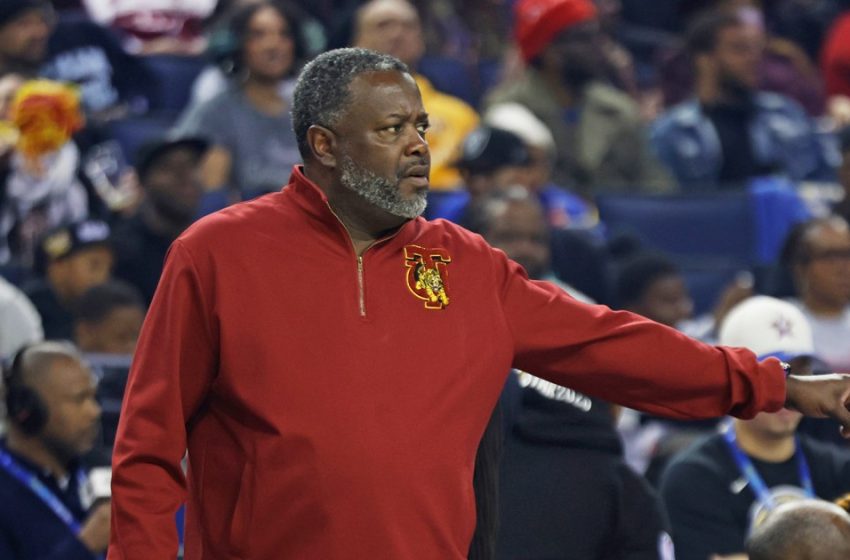  Tuskegee basketball coach files $1M suit against Morehouse College after he was handcuffed on court