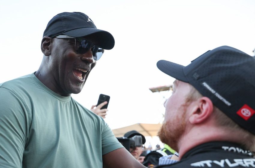  Tyler Reddick channels Michael Jordan with first three-peat