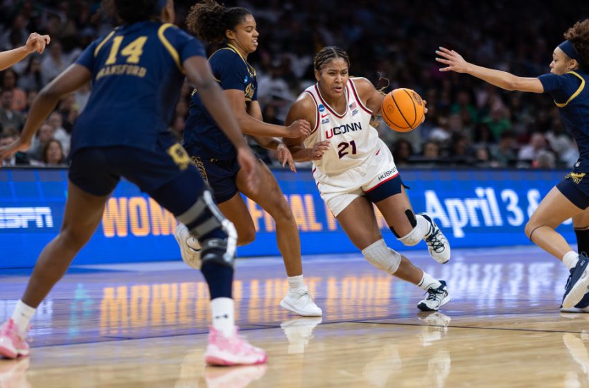  UConn and Geno Auriemma beat Notre Dame 70-52 to secure 25th women’s Final Four appearance