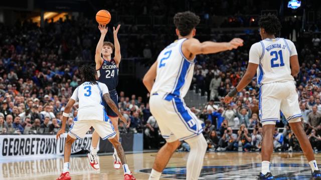  UConn stuns Duke on last-second 3 to cap wild comeback, end Duke’s season :: WRAL.com