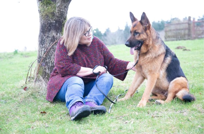  Her “weird” dog wouldn’t stop sniffing her breath. It saved her life.