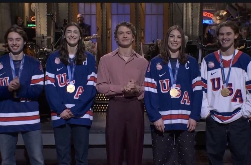  U.S. Olympic men’s, women’s hockey stars joke about ‘Heated Rivalry,’ Trump invite on ‘SNL’