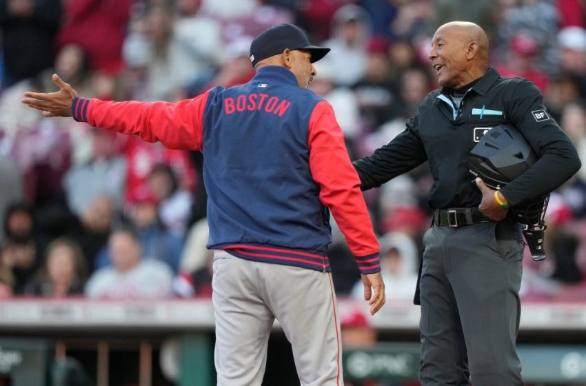 Umpire CB Bucknor has 6 calls overturned during one game in embarrassing ABS moment
