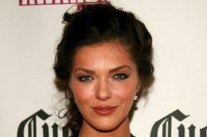 HOLLYWOOD - OCTOBER 02:  "America's Next Top Model" Season 1 winner Adrianne Curry arrives at the 2007 Fox Reality Channel Really Awards held at Boulevard 3 on October 2, 2007 in Hollywood, California.  (Photo by Frazer Harrison/Getty Images)