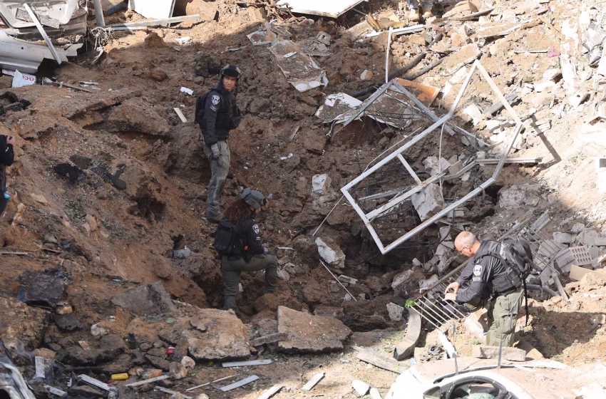  Israel and Iran exchange strikes as Trump says U.S. is negotiating end to war