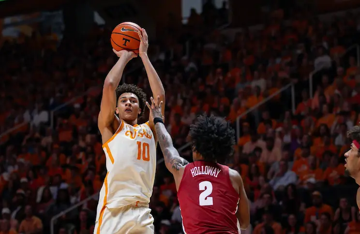  What Tennessee HC Rick Barnes Said About Nate Ament’s Injury Following Loss Against Alabama