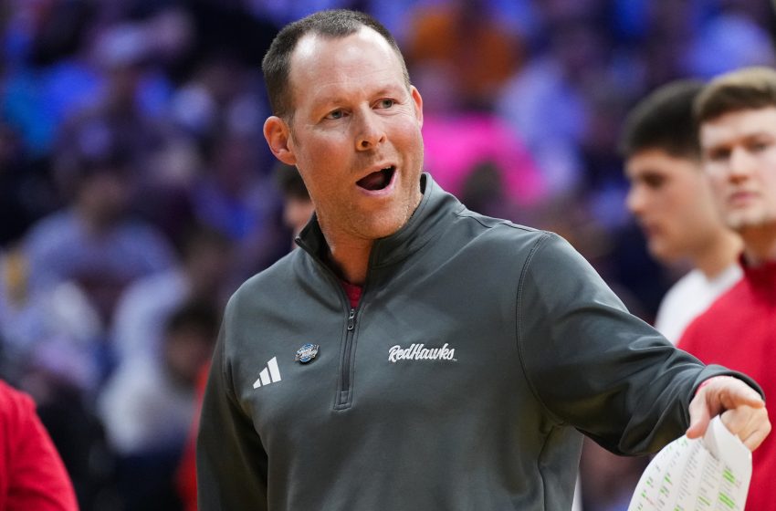  What Travis Steele said after Miami’s loss to Tennessee