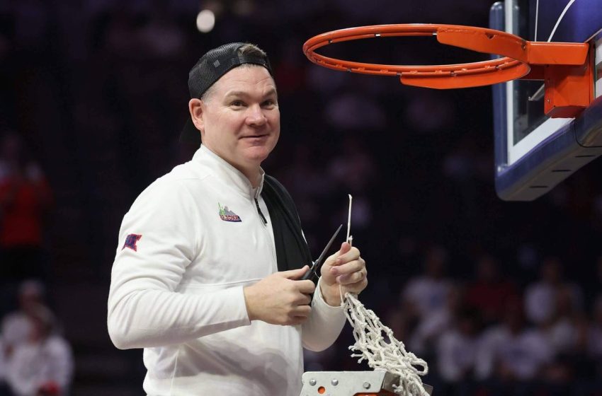  Who could replace Hubert Davis at UNC? Billy Donovan, Tommy Lloyd and more candidates