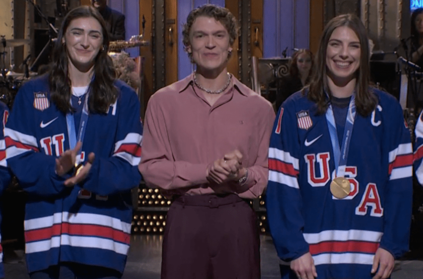  Womens, Mens Olympic Hockey Teams Crash