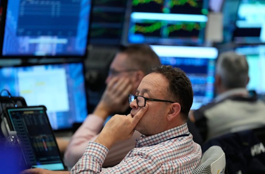  Dow, S&P 500, Nasdaq sink after jobs report surprise as oil jumps