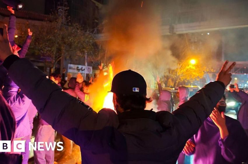  Iran: Teenager among first to be executed over anti-government protests – BBC