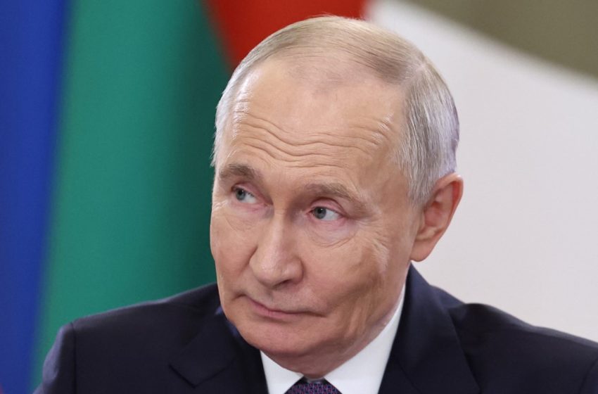  Putin Calls Pezeshkian