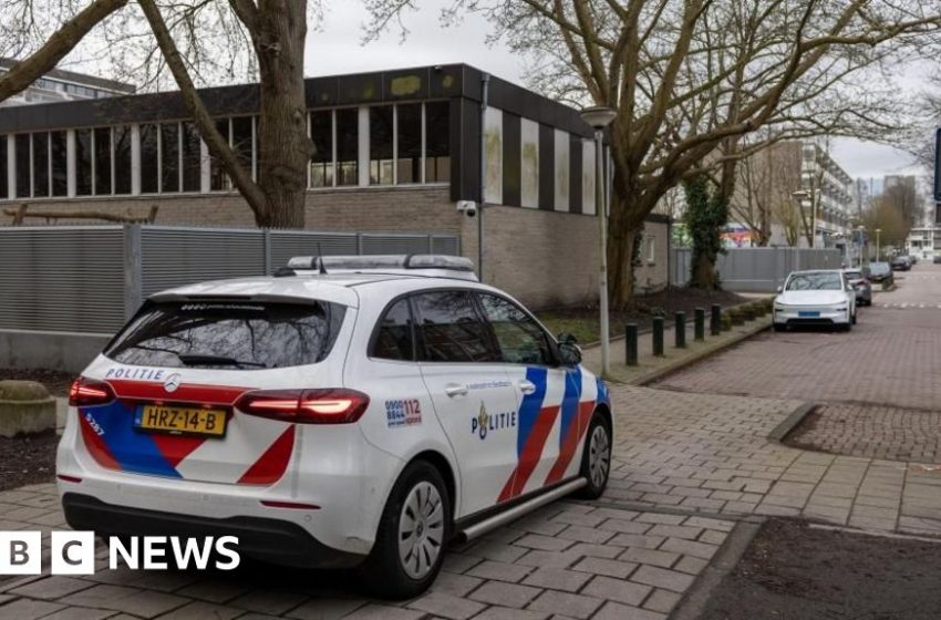  Explosion at Amsterdam Jewish school 'a deliberate attack' says mayor – BBC