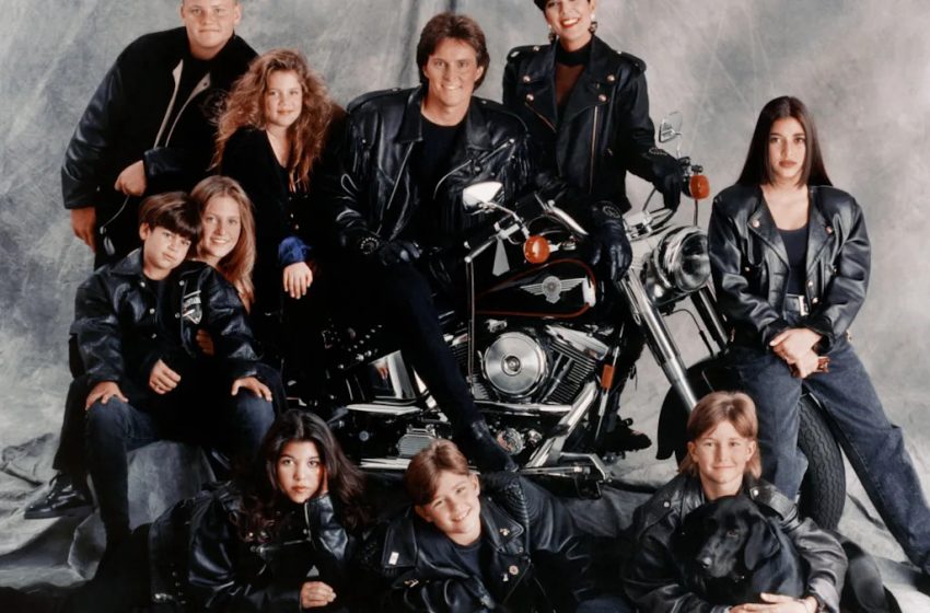  Kardashian-Jenner Family Is Growing Again After Latest Pregnancy Announcement