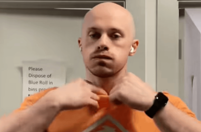  Man wears same shirt while taking creatine and without to show huge difference