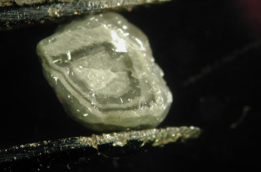  Scientists create first-of-its-kind ‘hexagonal diamond’ harder than real thing