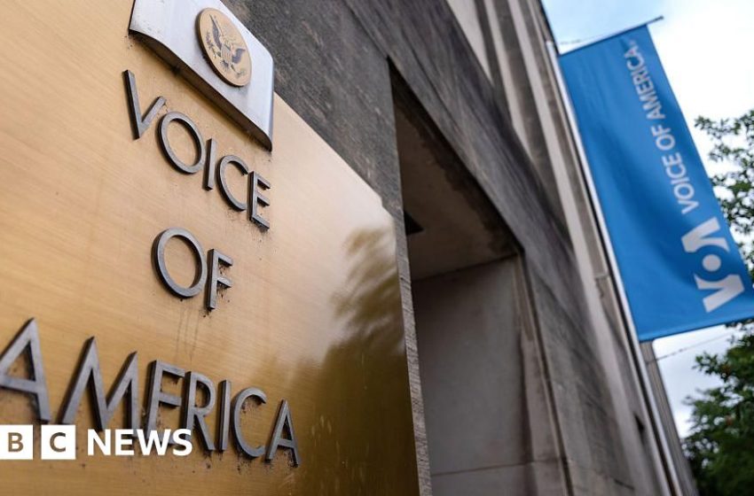  US judge orders Trump administration to reopen Voice of America – BBC
