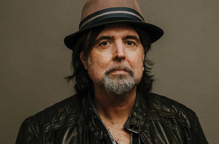  Motorhead guitarist Phil Campbell dead at 64: “His legacy, music and the memories he created with so many will live on forever”
