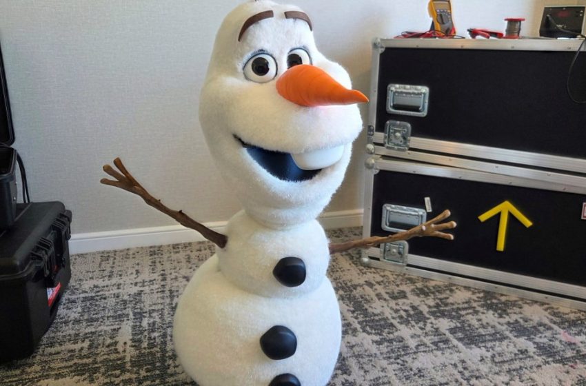  I met Olaf — the Frozen robot who might be the future of Disney Parks