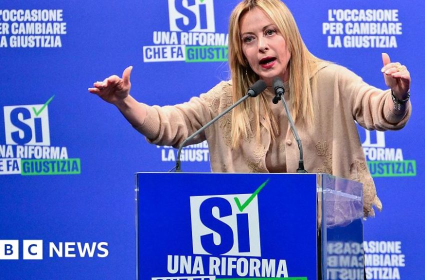  Italians are voting in a referendum on constitutional change – BBC