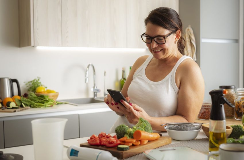  A nutritionist says the 30-30-30 plan is the easiest way to boost energy and reduce cravings