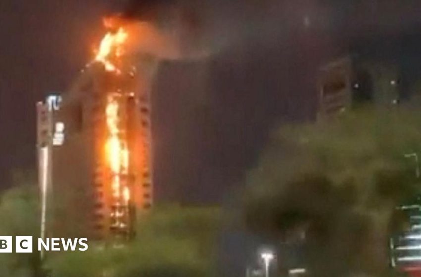  Huge fire engulfs Kuwait City tower as Trump accuses Starmer of seeking to 'join wars after we've already won' – BBC