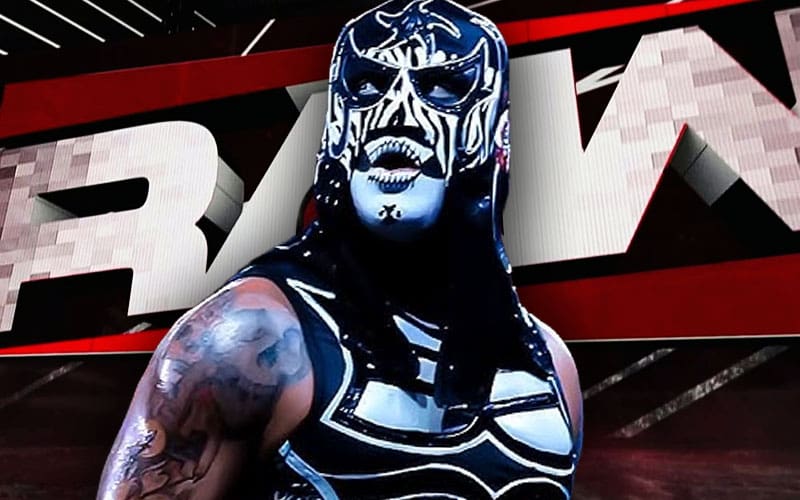  Former WWE Champion Responds to Penta’s Open Challenge for Intercontinental Title on RAW