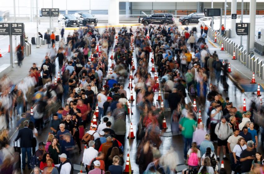  10 Things You Can Do While Waiting in the TSA Line
