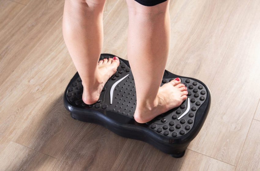  Vibration Plates Are Popular Among Wellness Influencers. Here’s What Experts Say About the Trend