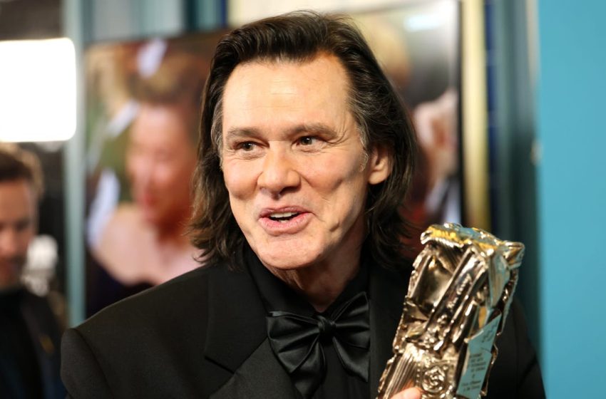  Jim Carrey Is Not a Clone, Insists Awards Official