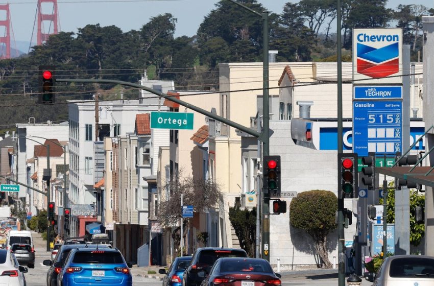  Gas prices surge as oil spikes amid Iran war. Here’s how much Americans are paying.