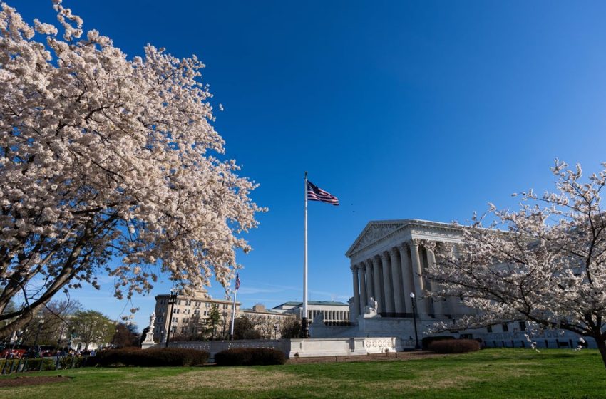  The Supreme Court will weigh Trump’s birthright citizenship order this week. Here’s what to know about the case.