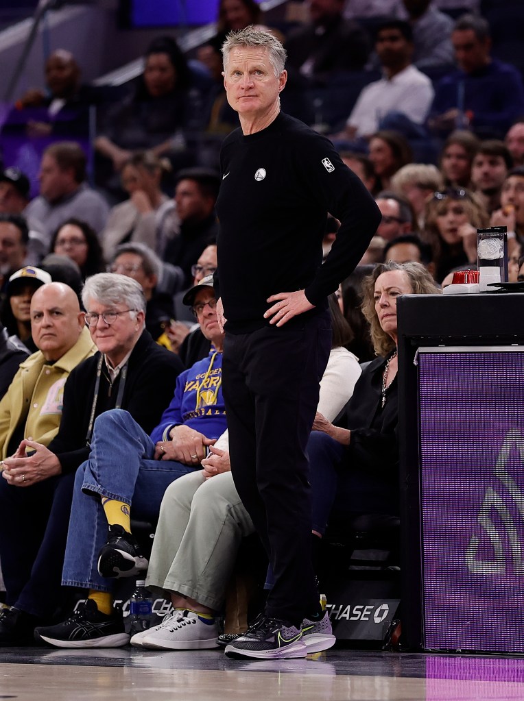 Golden State Warriors head coach Steve Kerr on the sideline during the second quarter against the Memphis Grizzlies.