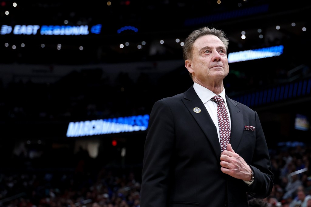 St. John's head coach Rick Pitino looks on during the first half against Duke.