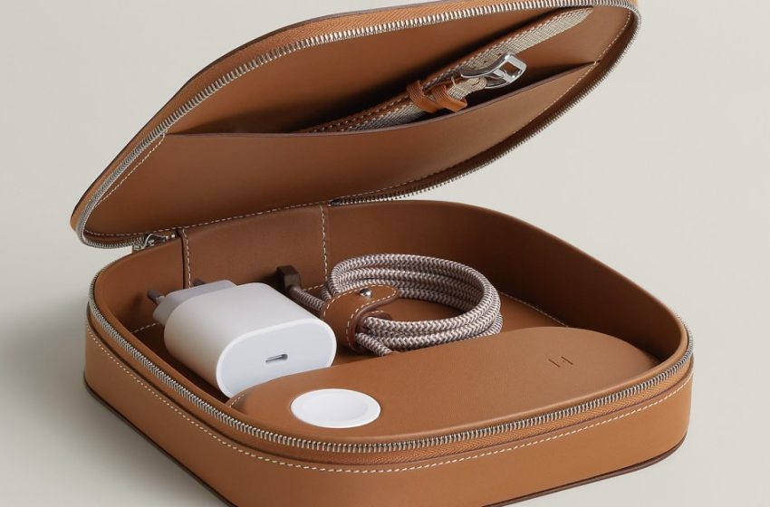  Hermès doesn’t include a power adapter with its $5,150 charging case