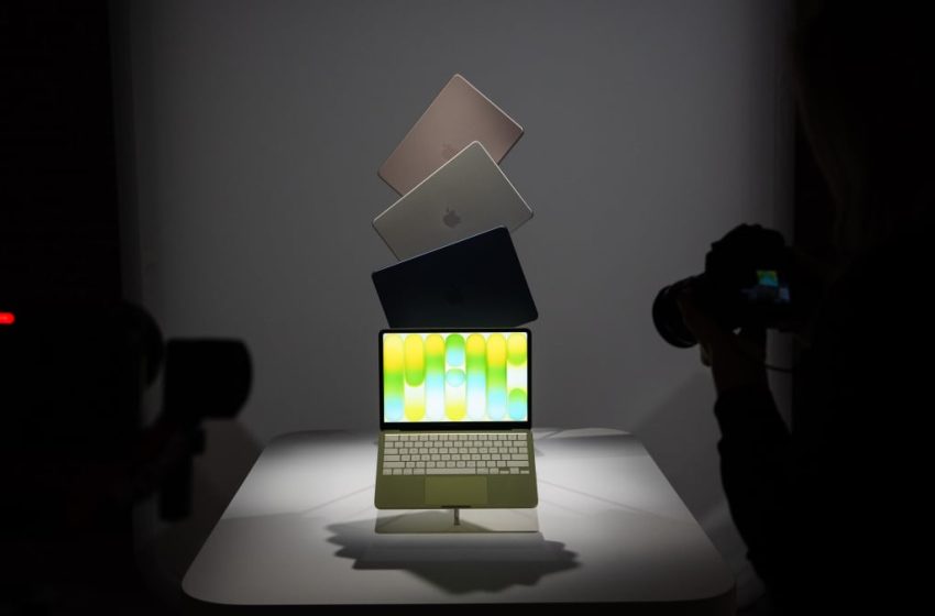  Everything Apple announced: M5 chips, iPhone 17e, new displays