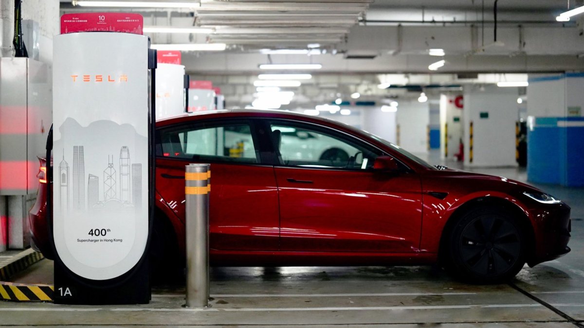 Hong Kong's handsome #400 Supercharger