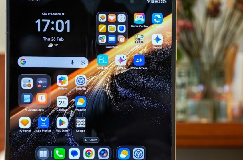  Honor’s Magic V6 is the first foldable with an IP69 rating