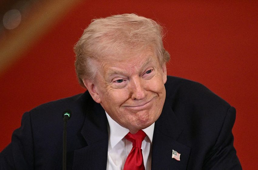  Trump’s White House Posts Fascist Memes As It Wrecks the Economy