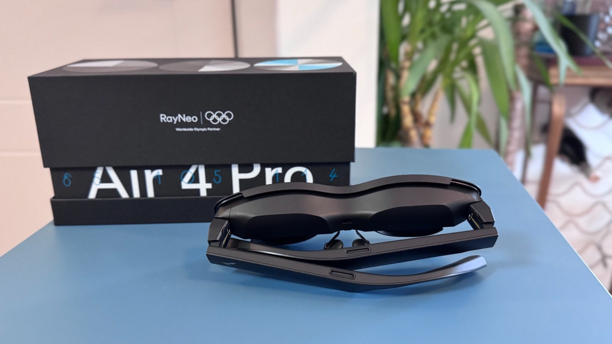 TCL RayNeo Air 4 Pro from back with box