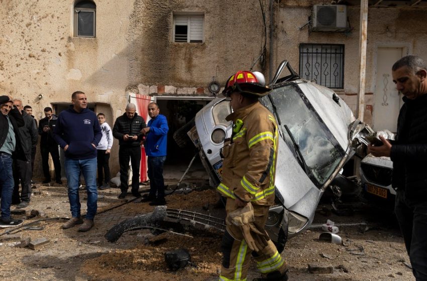  Trump warns Iran to accept defeat “before it is too late” as Israel says key commander killed