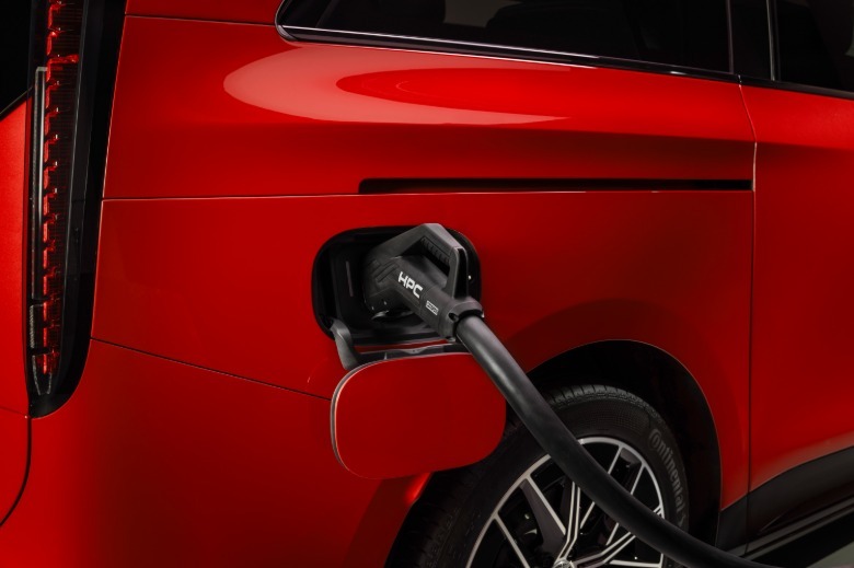 red 2027 Mercedes VLE charger