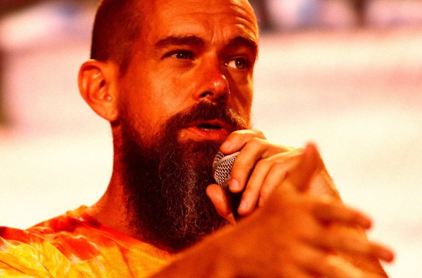  Jack Dorsey Isn’t Telling the Real Story About Block’s AI Layoffs, Insider Says