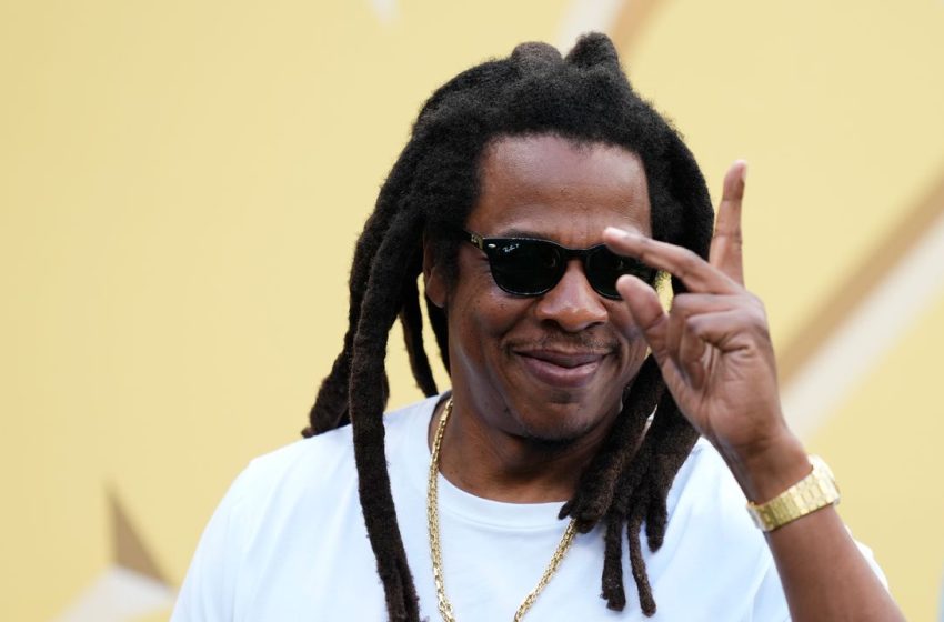  Jay-Z Opens Up About Kendrick-Drake Beef in Rare Interview