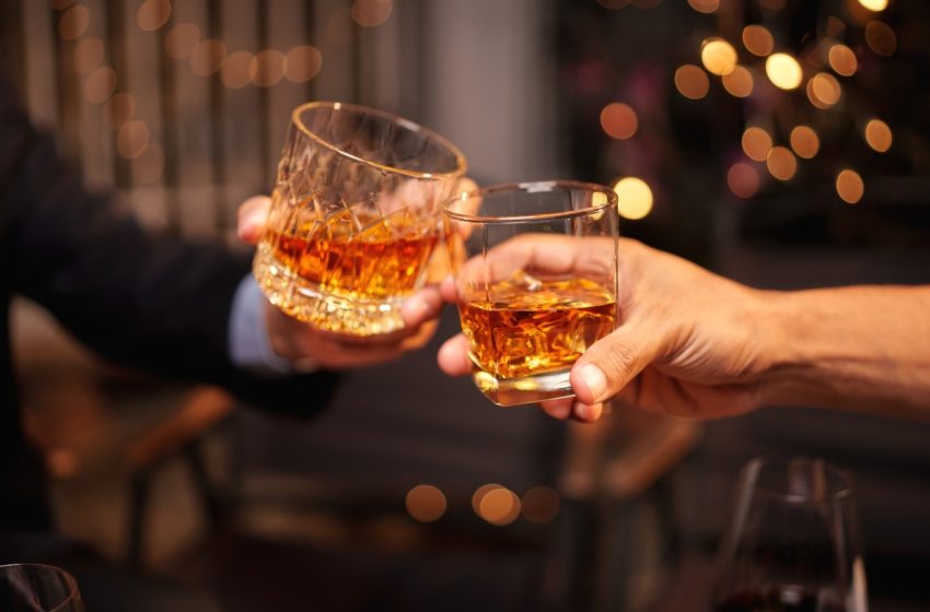  The Boston Pub That Was Only Paid $1 To Become TV’s Most Iconic Hangout