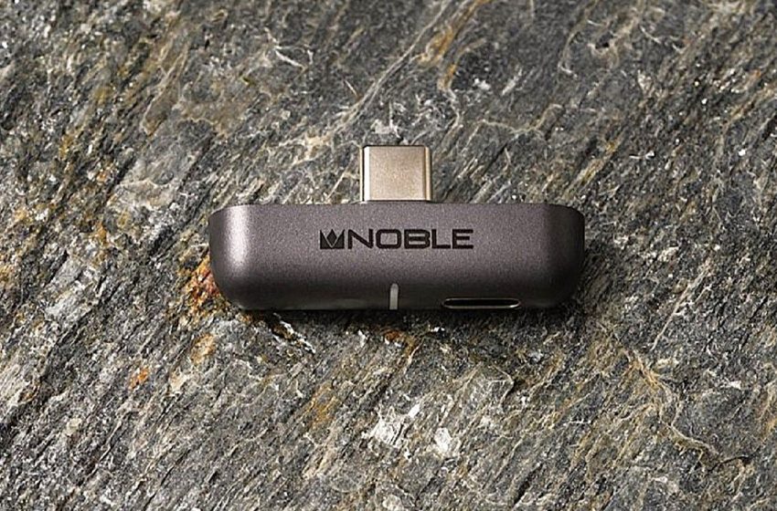  This Tiny USB-C Gadget Adds Better Wireless Audio To Your Phone Or Laptop
