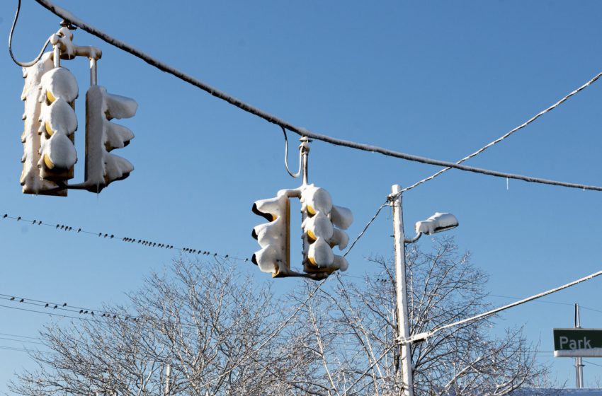  What Those Little Scoops On Top Of Traffic Lights Are For
