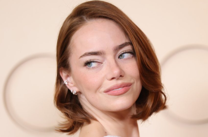  Emma Stone’s Face Transformation Renders Past Comments On Accepting Looks Null & Void
