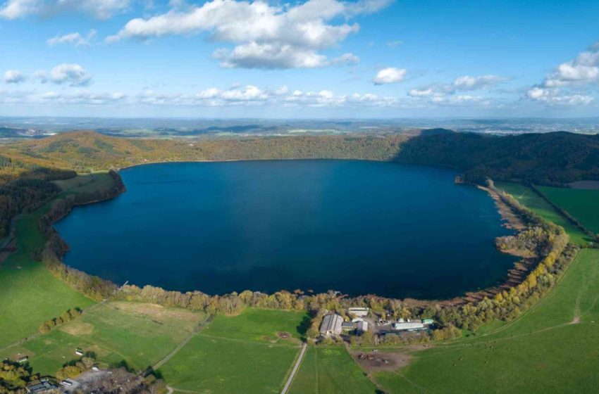  Germany’s dormant Lake Laach volcano shows signs of activity