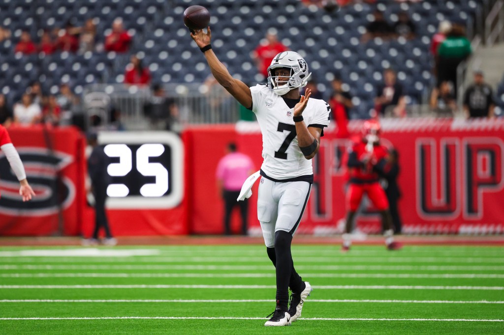 Geno Smith in action for the Raiders in December 2025.